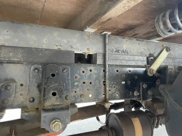 いすゞエルフクレーン4段小型（2t・3t）[写真19]