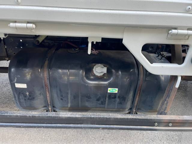 いすゞエルフクレーン4段小型（2t・3t）[写真21]