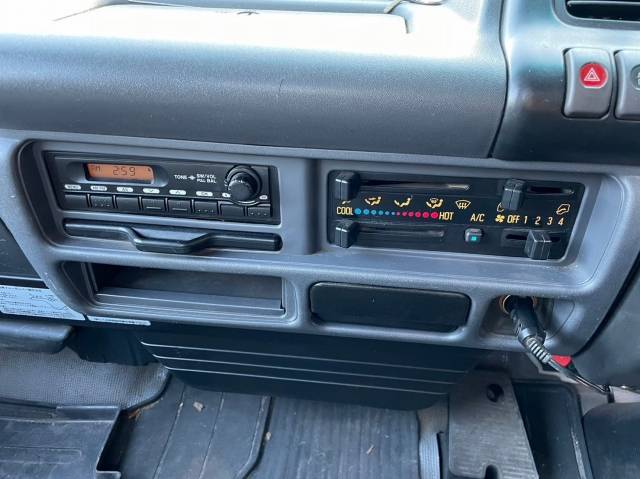 いすゞエルフクレーン4段小型（2t・3t）[写真24]