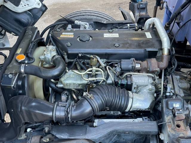 いすゞエルフクレーン4段小型（2t・3t）[写真28]