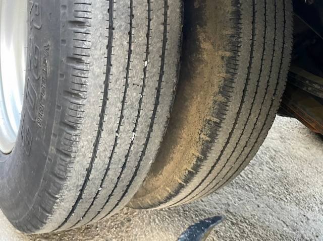 いすゞエルフクレーン4段小型（2t・3t）[写真33]