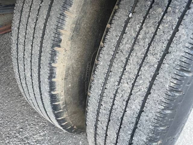 いすゞエルフクレーン4段小型（2t・3t）[写真34]