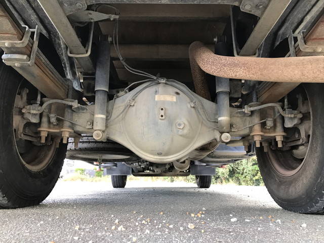 三菱ふそうキャンタークレーン4段小型（2t・3t）[写真22]