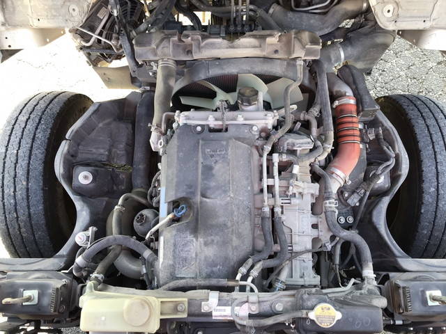 三菱ふそうキャンタークレーン4段小型（2t・3t）[写真25]