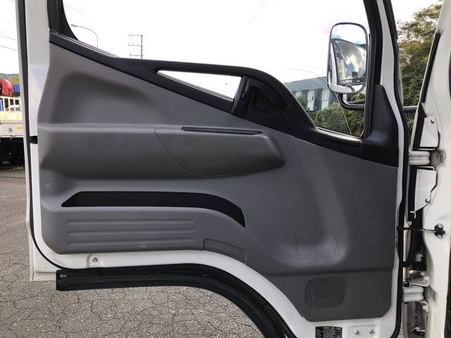 三菱ふそうキャンタークレーン4段小型（2t・3t）[写真27]