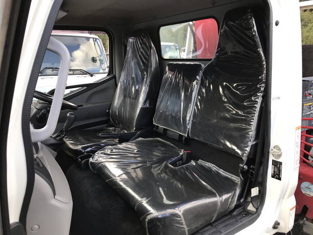 三菱ふそうキャンタークレーン4段小型（2t・3t）[写真29]