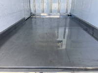 いすゞエルフ冷凍車（冷蔵車）小型（2t・3t）[写真11]