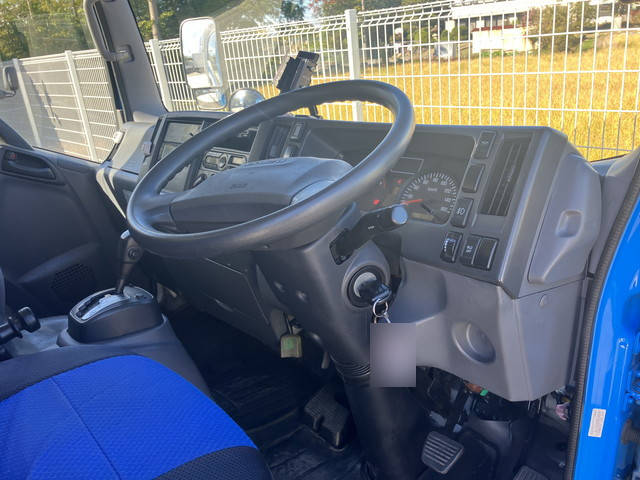 いすゞエルフ冷凍車（冷蔵車）小型（2t・3t）[写真12]