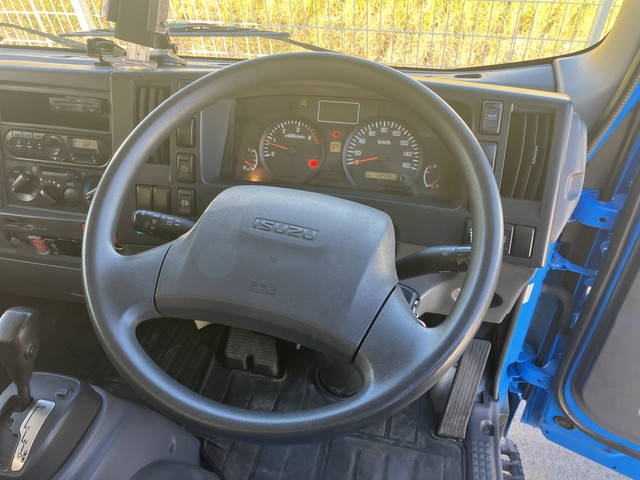 いすゞエルフ冷凍車（冷蔵車）小型（2t・3t）[写真14]