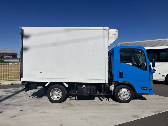 いすゞエルフ冷凍車（冷蔵車）小型（2t・3t）[写真31]
