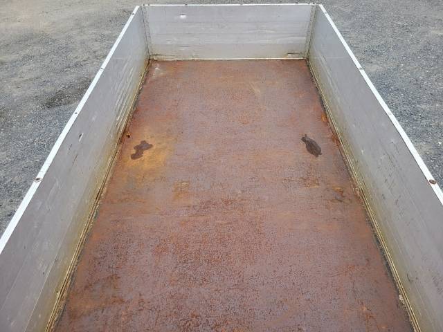 三菱ふそうキャンターアルミブロック小型（2t・3t）[写真13]