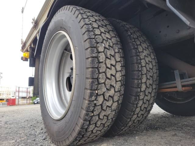 三菱ふそうキャンターアルミブロック小型（2t・3t）[写真18]