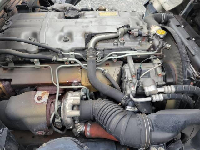 三菱ふそうキャンターアルミブロック小型（2t・3t）[写真28]