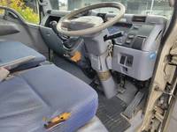 三菱ふそうキャンターアルミブロック小型（2t・3t）[写真32]