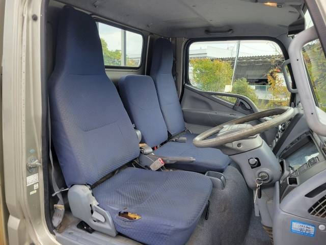 三菱ふそうキャンターアルミブロック小型（2t・3t）[写真34]