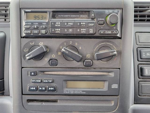 三菱ふそうキャンターアルミブロック小型（2t・3t）[写真40]