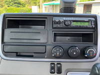 三菱ふそうキャンター平ボディ小型（2t・3t）[写真16]