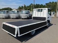 三菱ふそうキャンター平ボディ小型（2t・3t）[写真20]