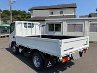 三菱ふそうキャンター平ボディ小型（2t・3t）[写真02]