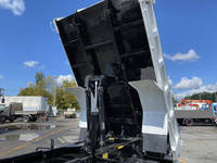 いすゞフォワードダンプ中型（4t）[写真12]