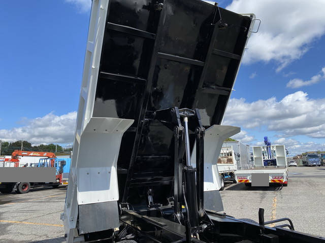 いすゞフォワードダンプ中型（4t）[写真13]