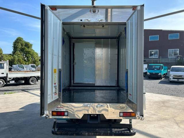 三菱ふそうキャンター冷凍車（冷蔵車）小型（2t・3t）[写真18]