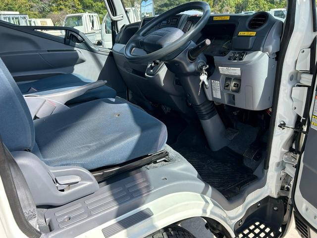 三菱ふそうキャンター冷凍車（冷蔵車）小型（2t・3t）[写真22]