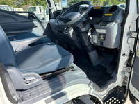 三菱ふそうキャンター冷凍車（冷蔵車）小型（2t・3t）[写真22]