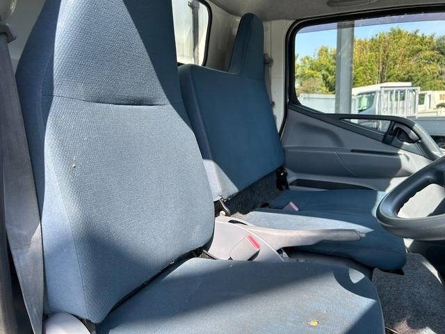 三菱ふそうキャンター冷凍車（冷蔵車）小型（2t・3t）[写真36]