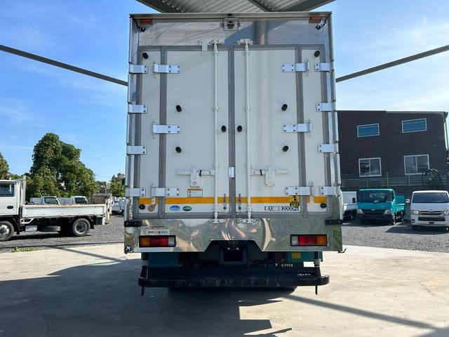 三菱ふそうキャンター冷凍車（冷蔵車）小型（2t・3t）[写真07]