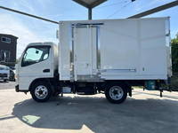 三菱ふそうキャンター冷凍車（冷蔵車）小型（2t・3t）[写真08]