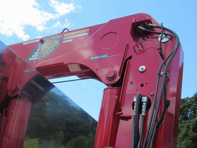 いすゞフォワードクレーン4段増トン（6t・8t）[写真12]