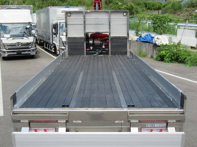 いすゞフォワードクレーン4段増トン（6t・8t）[写真06]