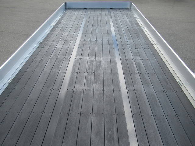 いすゞフォワードクレーン4段増トン（6t・8t）[写真08]