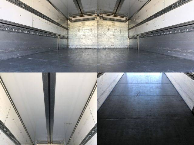 日野レンジャー冷蔵冷凍ウイング中型（4t）[写真13]