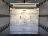 日野レンジャー冷蔵冷凍ウイング中型（4t）[写真14]