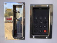 日野レンジャー冷蔵冷凍ウイング中型（4t）[写真17]