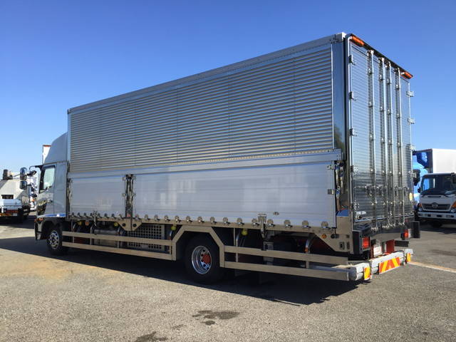 日野レンジャー冷蔵冷凍ウイング中型（4t）[写真04]