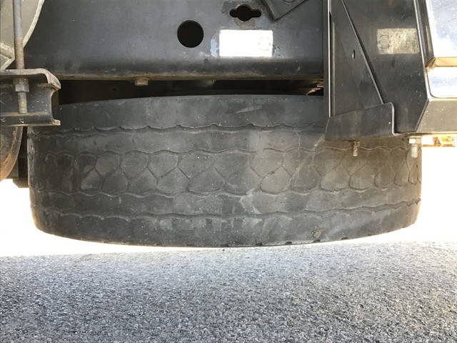 いすゞギガ冷蔵冷凍ウイング大型（10t）[写真20]