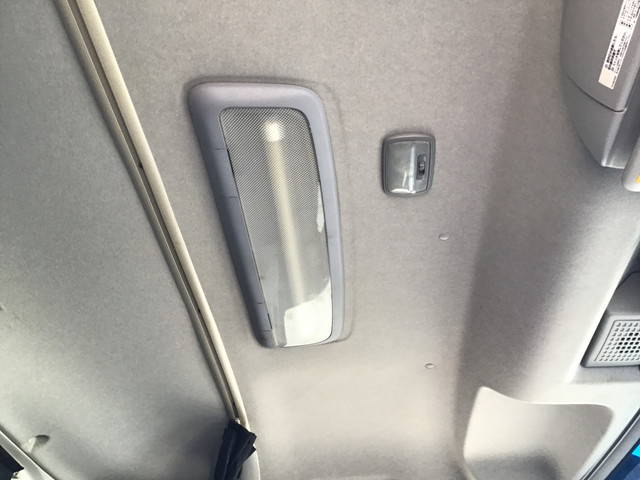 いすゞギガ冷蔵冷凍ウイング大型（10t）[写真33]