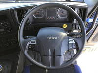 いすゞギガ冷蔵冷凍ウイング大型（10t）[写真34]