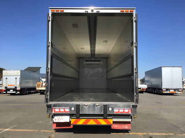 いすゞギガ冷蔵冷凍ウイング大型（10t）[写真09]