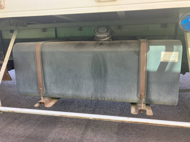 UDトラックスコンドルアルミウイング中型（4t）[写真38]