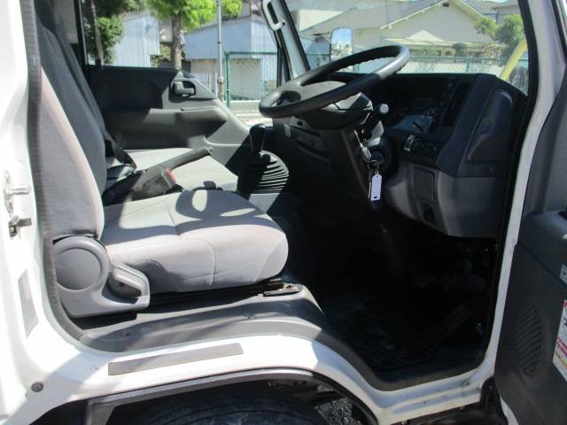 いすゞエルフクレーン4段小型（2t・3t）[写真21]