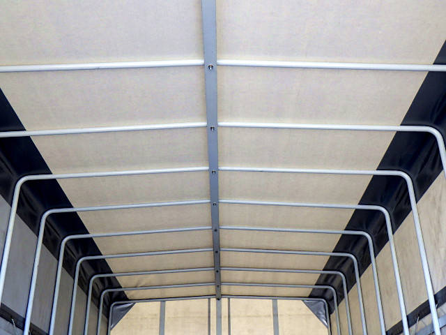 三菱ふそうキャンター幌車小型（2t・3t）[写真10]