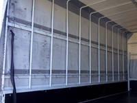 三菱ふそうキャンター幌車小型（2t・3t）[写真11]