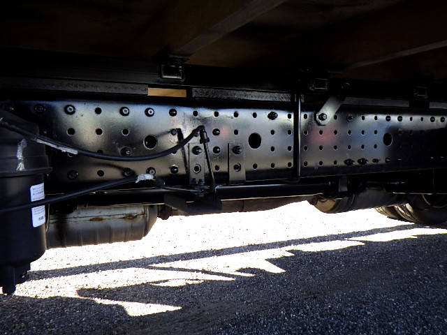 三菱ふそうキャンター幌車小型（2t・3t）[写真18]