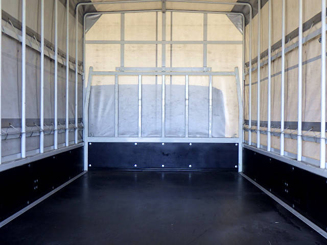 三菱ふそうキャンター幌車小型（2t・3t）[写真02]