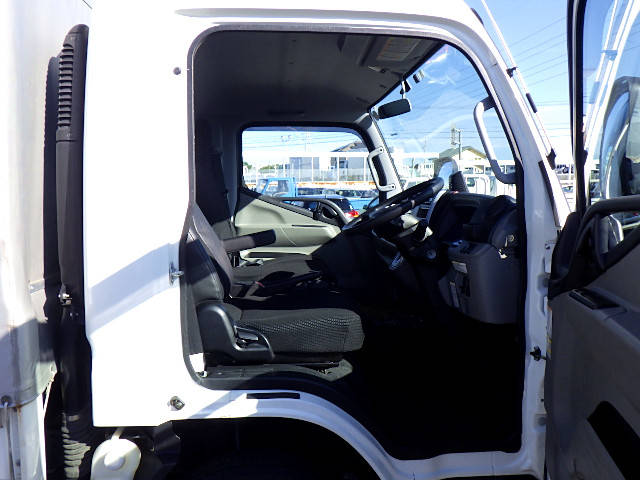 三菱ふそうキャンター幌車小型（2t・3t）[写真31]