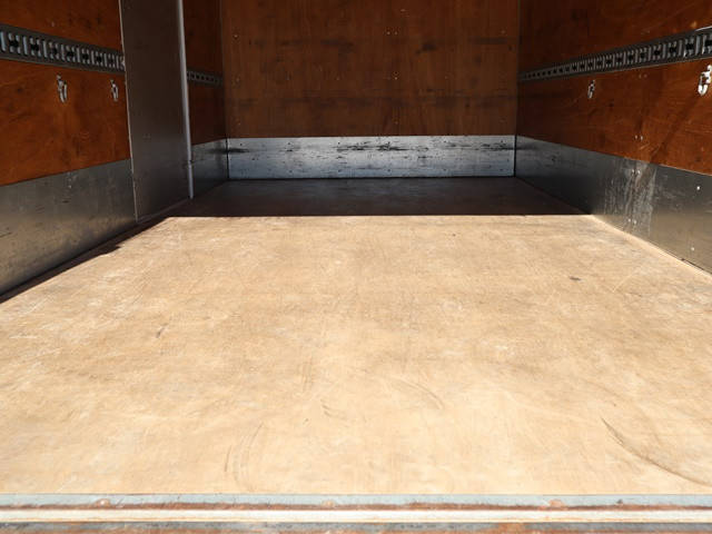 三菱ふそうキャンターアルミバン小型（2t・3t）[写真15]